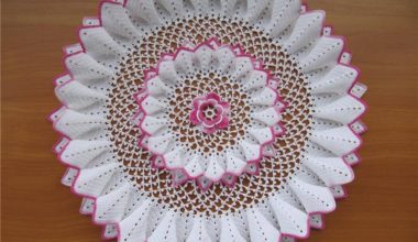 Pembe beyaz oda takımı danteli