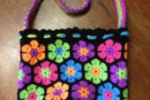 Çiçek motifli örgü çanta