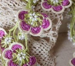 Boncuklu kenar oyası