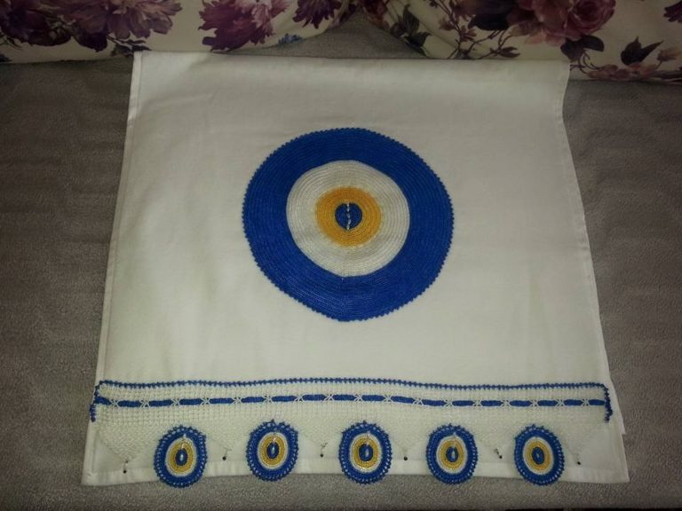 Nazar boncuklu havlu kenarı danteli