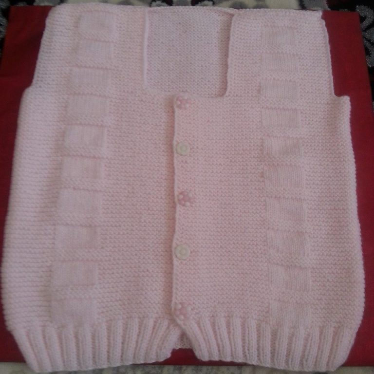 Klasik örgü çocuk yelek modeli