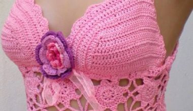 Askılı pembe tığ işi örgü bayan bluz modeli