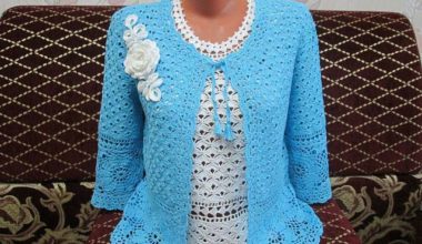 Mavi örgü bayan hırka