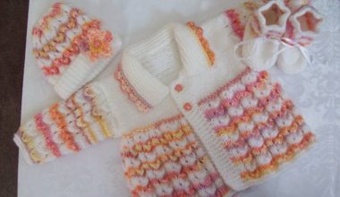 Kışlık örgü bebek hırka