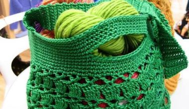 Yeşil renk örgü ip koyma çantası