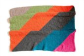 Renkli haroşa örgü battaniye modeli