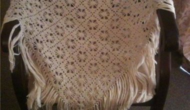 Tığ işi örgü bayan şal modeli