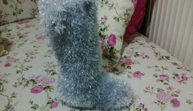 Gri örgü bayan örgü bot