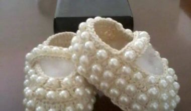 İncili örgü bebek patik