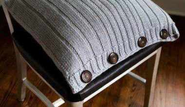 Düğmeli örgü kırlent