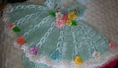 Çiçekli örgü kız çocuk elbise