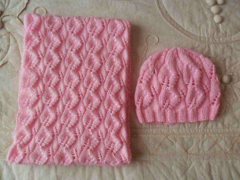 Pembe örgü atkı ve bere modeli