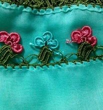 Şık renkli oya modeli