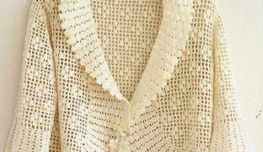 Krem rengi tığ işi bayan hırka