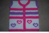 Kalp desenli bebek yeleği