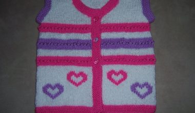 Kalp desenli bebek yeleği