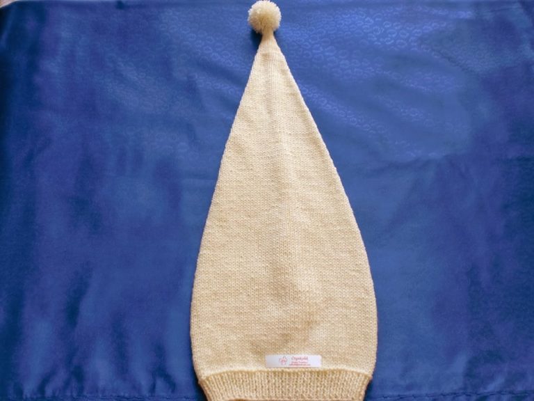 Krem rengi örgü çocuk kukuleta