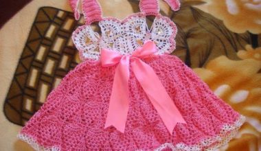 Pembe beyaz boyundan bağlı çocuk elbisesi