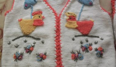 Desenli örgü çocuk yelek modeli