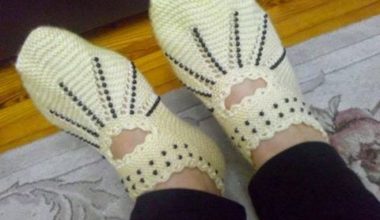 Boncuklu örgü patik