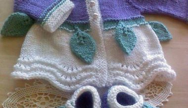 Renkli iplerden işlenmiş örgü kız çocuk hırka