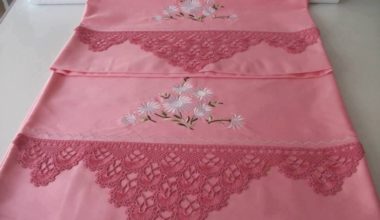 Pembe çeyizlik çarşaf takımı danteli Pembe çeyizlik çarşaf takımı danteli