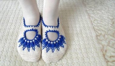 Mavi beyaz örgü bayan patik