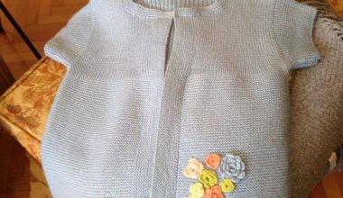 Mavi haroşe örgü çocuk yelek modelleri