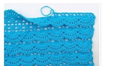 Mavi iple yapılmış tığ örgüleri