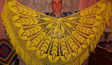 Sarı örgü bayan şal