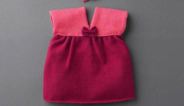 Pembe fiyonklu kız çocuk örgüsü