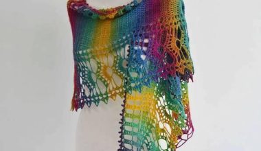 Tığ işi renkli bayan örgü şal