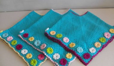 Mavi örgü panço modeli