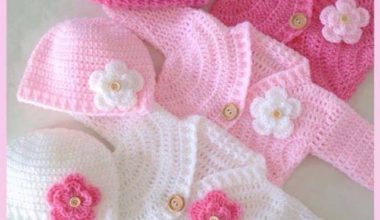 Kız çocukları için örgü hırka ve bere