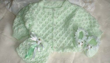 Yeşil ajurlu örgü hırka