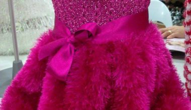 Fuşya örgü kız çocuk elbisesi