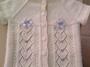 Ajurlu el örgüsü kız çocuk yelek