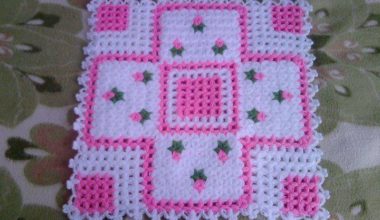 Pembe beyaz kare lif modeli