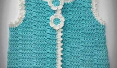 Mavi beyaz örgü çocuk yelek