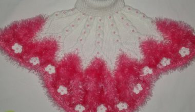 Sakallı ipten çocuk örgü panço