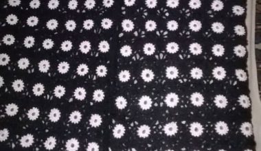 Papatyalı bayan yelek modeli