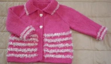 Pembe beyaz çizgili örgü kız çocuk yelek Pembe beyaz çizgili örgü kız çocuk yelek