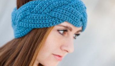 Mavi örgü bayan saç bandı