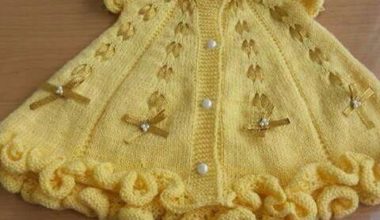 Sarı düğmeli örgü kız çocuk yelek