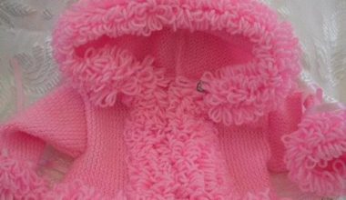 Pembe kapşonlu örgü kız çocuk hırka modeli Pembe kapşonlu örgü kız çocuk hırka modeli