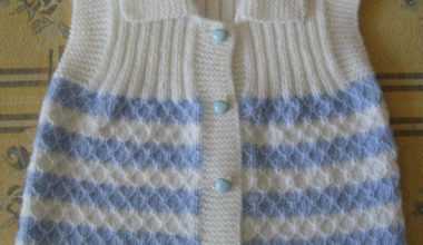 Mavi beyaz örgü çocuk yelek modeli