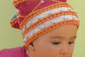 Bebislere cok seker Renkli Desenli Motiflerle Suslenmis sapka Modeli