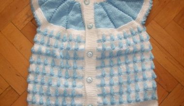 Robalı örgü erkek çocuk yelek