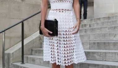 Beyaz tığ işi örgü bayan elbiseler