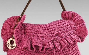 Pembe haroşe örgü çantalar